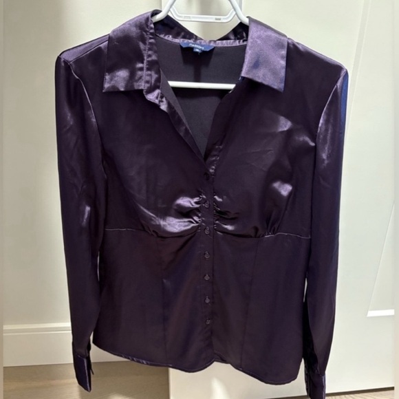 3 Reitmans Blouses - Picture 7 of 8